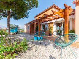 Villa En venta en Busot photo 0