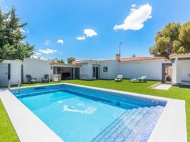 Villa En venta en Busot photo 0