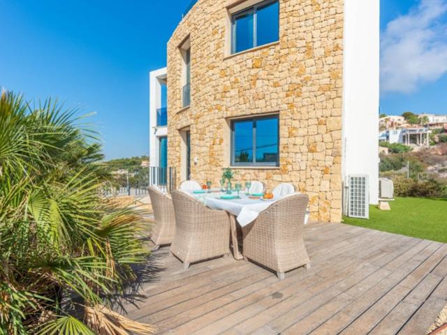 Villa En venta en El Campello photo 0