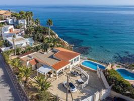 Villa En venta en El Campello photo 0