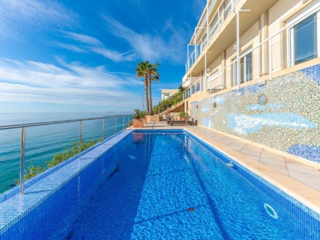 Villa En venta en El Campello photo 0