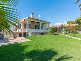 Villa En venta en El Campello photo 0