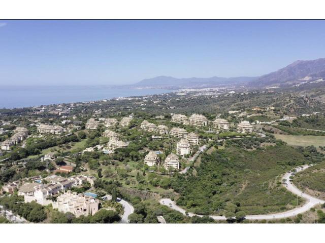 Parcela para villa en Elviria Este-Marbella a tan solo 6 min.en coche de la playa. photo 0