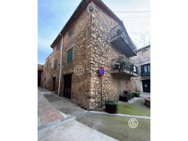 Casa en el centro de Peralada photo 0