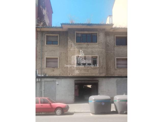 VENTA DE EDIFICIO CON EXCELENTE UBICACIÓN EN SAMA, LANGREO photo 0