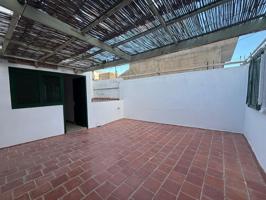Oportunidad en La Jaca - Arico: Ideal para familias o inversión vacacional photo 0