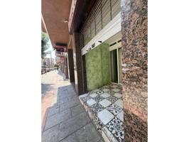 Alquiler Amplio local en Calle Virgen del Amparo photo 0