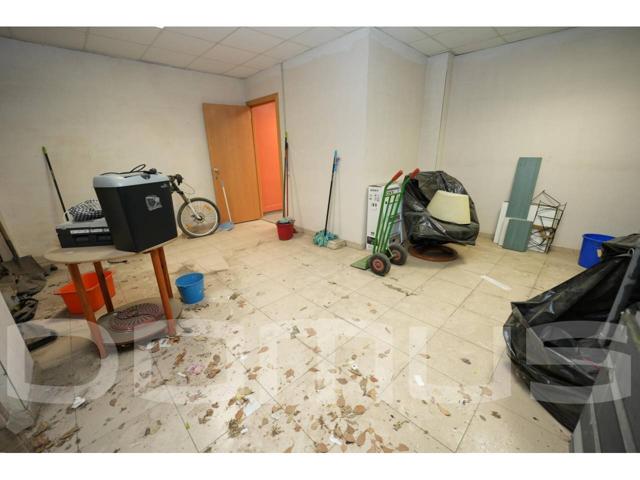 SANT VICENÇ DELS HORTS – EL SERRAL LOCAL COMERCIAL EN VENTA CON POSIBILIDAD DE CAMBIO DE USO A VIVIENDA photo 0