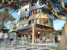 Local En alquiler en Castell-Platja d'Aro photo 0