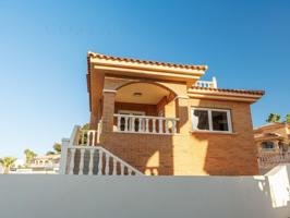 Villa En venta en Rojales photo 0