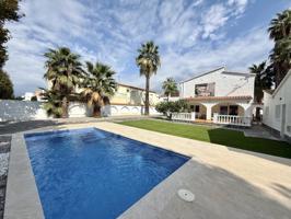 Piso En venta en Empuriabrava photo 0