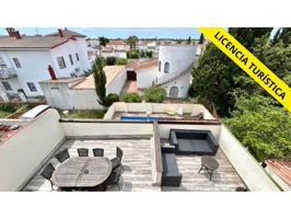 Casa En venta en Empuriabrava photo 0