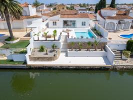 Casa En venta en Empuriabrava photo 0