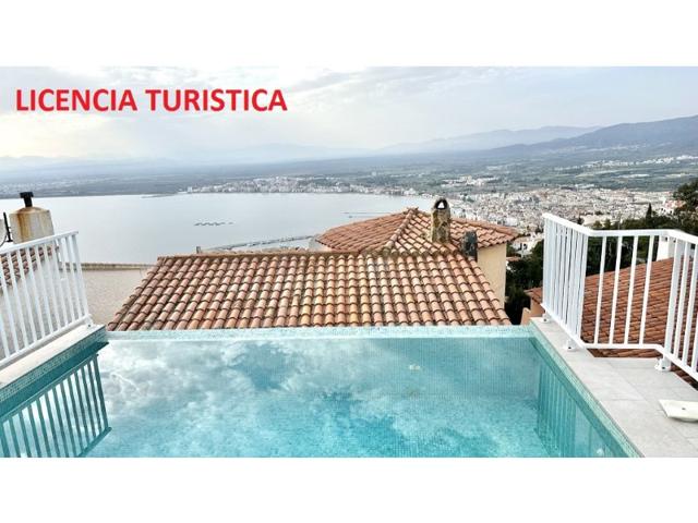 Casa En venta en Roses photo 0