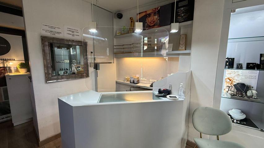 Local En venta en el Carmel photo 0