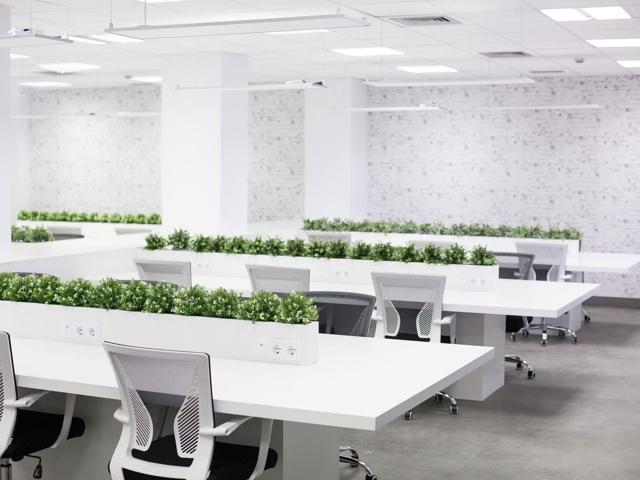 Oficina en alquiler en Avenida Avenida de Brasil, photo 0