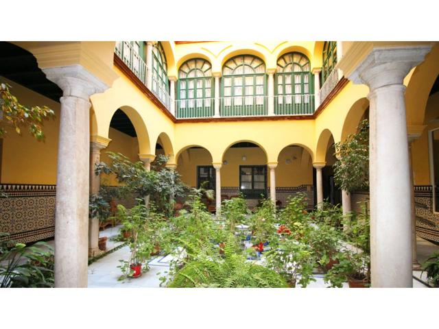 Apartamento en venta en Santa Cruz(41004) photo 0