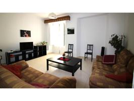 Piso En alquiler en Sevilla photo 0