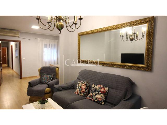 Piso en venta en la calle Teodosio photo 0