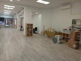 Oficina En venta en Castellana, Madrid photo 0