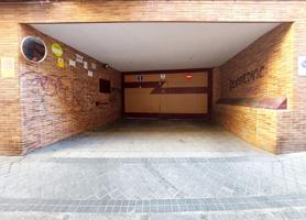 nmobiliarias Encuentro vende en Exclusiva 10 plazas de garaje en un mismo edificio, ideal para INVER photo 0