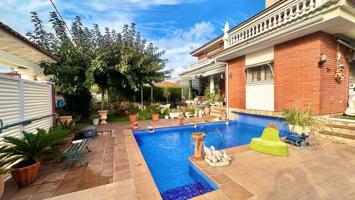 Villa En venta en Mont-roig del Camp photo 0