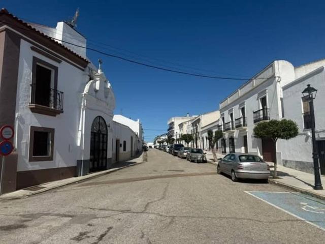 Caserón en Olivenza con cochera. photo 0