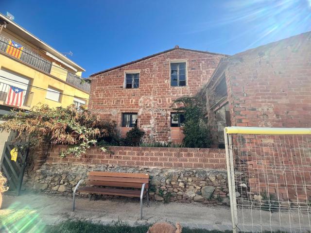 Unifamiliar Pareada En venta en Arenys de Munt photo 0