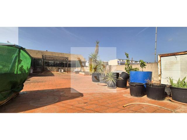 Casa en venta en Algemesí photo 0