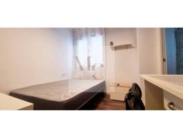 Habitacion en alquiler en Nou Moles(46018) photo 0