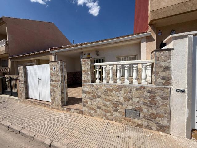Casa en venta en Los Peñascos-El Salero-Los Imbernones photo 0