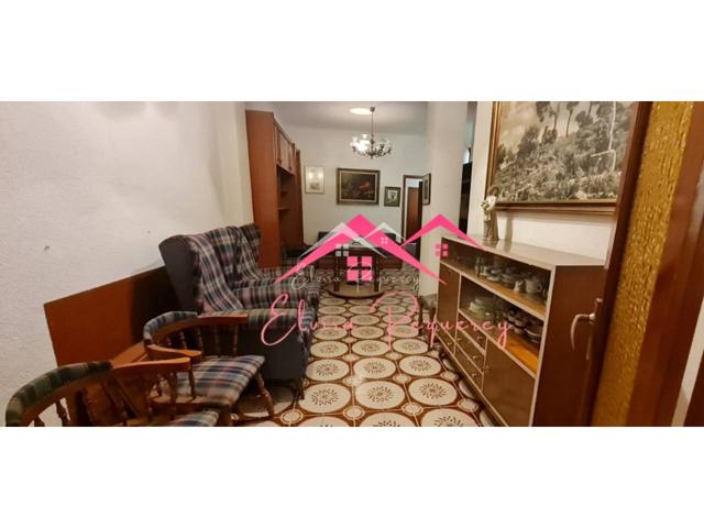 Se vende piso grande en semicentro de Lucena (Córdoba ) photo 0