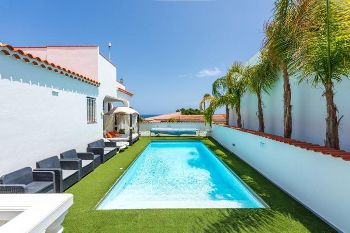 Villa En venta en San Miguel de Abona photo 0