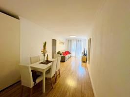 Piso En venta en Santa Coloma de Gramenet photo 0