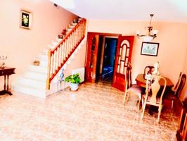 Villa En venta en Cubelles photo 0