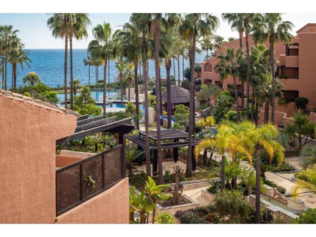 Piso En venta en Estepona photo 0