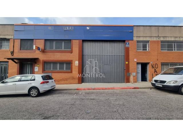 Nave industrial en venta en Sabadell – 417 m² construidos photo 0