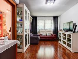 Piso En venta en Badalona photo 0