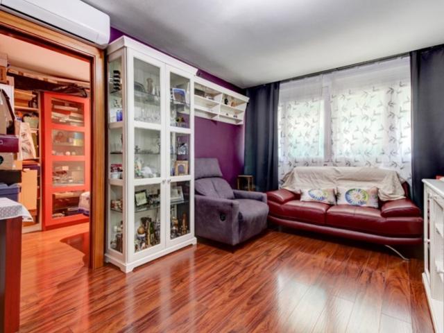 Piso En venta en Badalona photo 0