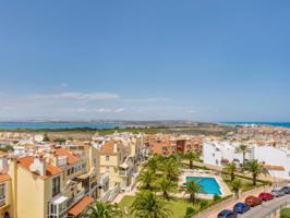 Piso En venta en Torrevieja photo 0