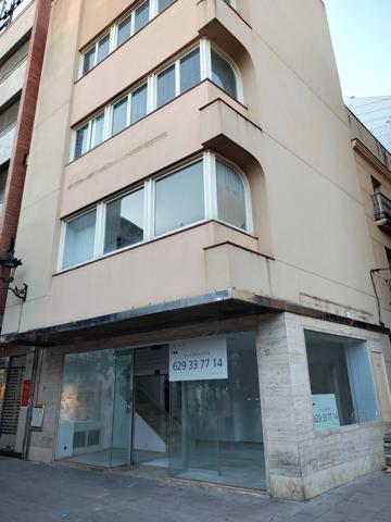 Edificio en Pl de la Porxada, 10, Granollers photo 0