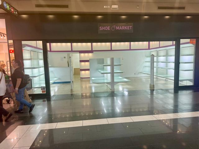 Local en C.C. Baricentro photo 0