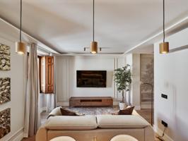 Piso En venta en Universidad - Malasaña, Madrid photo 0