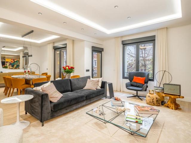Piso En venta en Madrid photo 0