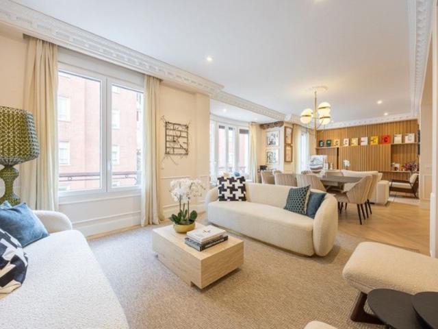 Piso En venta en Madrid photo 0