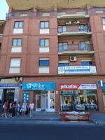 Piso de un dormitorio, amplio, luminoso y amueblado para Alquilar en el centro de Plasencia photo 0