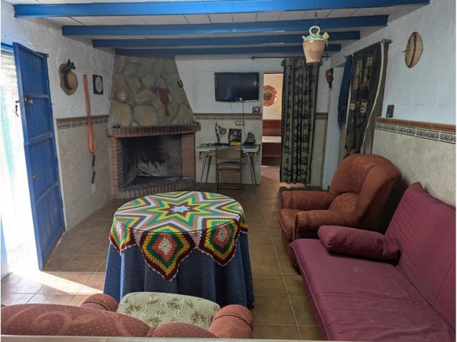 FINCA RUSTICA CON CORTIJO Y NAVES EN LUCAINENA DE LAS TORRES photo 0