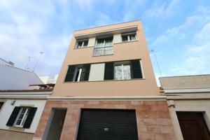 Dúplex En venta en Es Castell photo 0