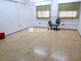 &quot;Local comercial ideal: 45m², baño incluido, ¡invierte en tu futuro!&quot; photo 0