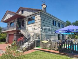SE VENDE CON FINCA Y PISCINA EN RIBADELOURO - TUY photo 0